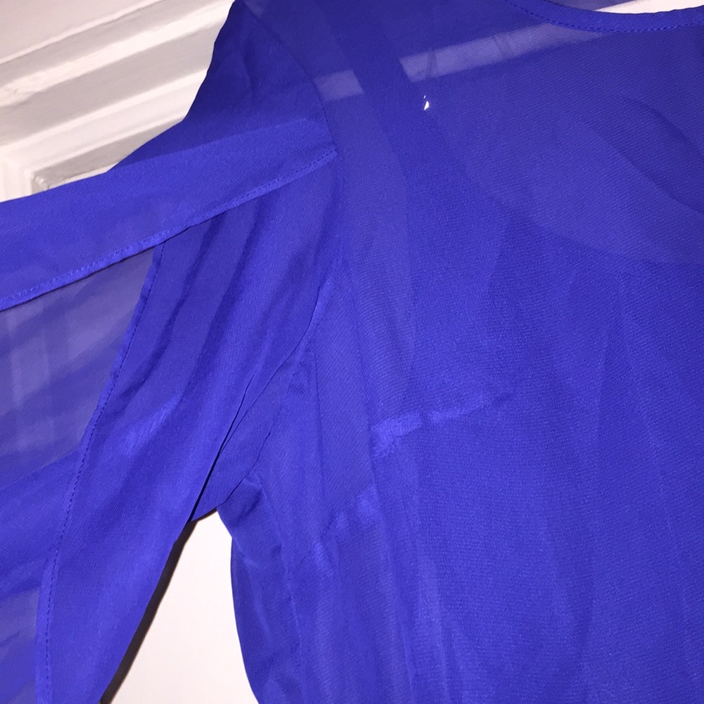 Sheer blouse! - Picture 2 of 2